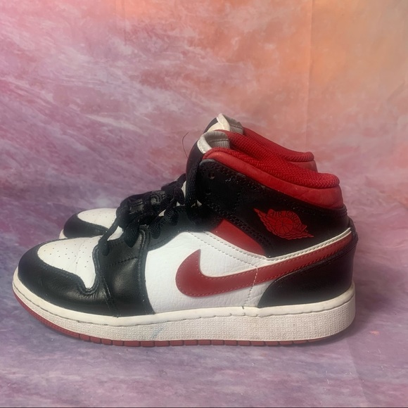 Nike | Shoes | Nike Air Jordan Mid Gs White Gym Red Black Dj4695122 Size  45y | Poshmark
